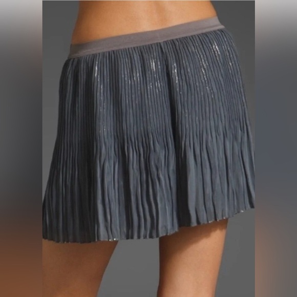 NWT Free People Crinkle‎ Pleat Flowy Whimsigoth Foil Skort Skirt Gunmetal Gray,S - Picture 2 of 10